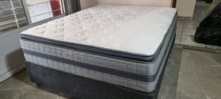 QJEEN BED WITH LUXURIOUS THICK HEAVY DUTY PILLOWTOP MATRESS AND BASE R4500 WATSAP 0736552664