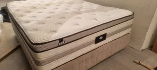 Queen Bed With Thick Heavy Duty Matress Retails R10 400 Selling For R3500 Only Watsap 0736552664