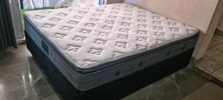 Queen Bed With Pillowtop Matress And Base R3400 Great Condition Watsap 0736552664