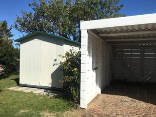 Beautiful 2 Bedroom House to rent in Blue Bend