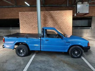 1989 Ford Courier 3l v6 swb - excellent condition (only 78,314km)