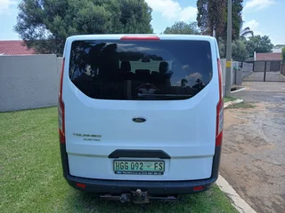 2017 Ford Tourneo Custom 2.2 Trend 9 seater Bus - full service history from Ford