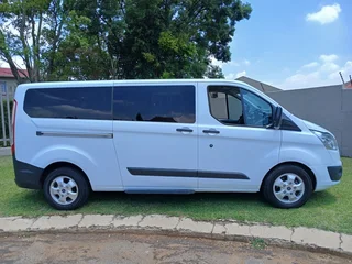 2017 Ford Tourneo Custom 2.2 Trend 9 seater Bus - full service history from Ford