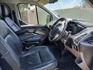 2017 Ford Tourneo Custom 2.2 Trend 9 seater Bus - full service history from Ford