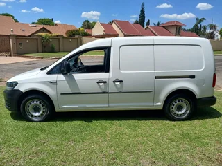 2020 Volkswagen Caddy 2.0 TDI Panel Van - fully serviced at VW