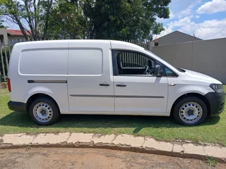 2020 Volkswagen Caddy 2.0 TDI Panel Van - fully serviced at VW