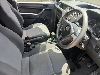 2020 Volkswagen Caddy 2.0 TDI Panel Van - fully serviced at VW