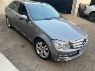 2011 Mercedes Benz C350 avantgarde auto ( only 90000km)