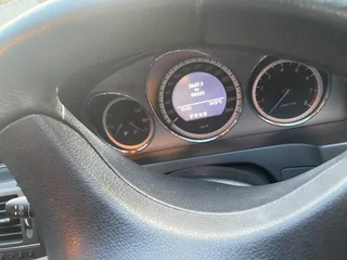 2011 Mercedes Benz C350 avantgarde auto ( only 90000km)