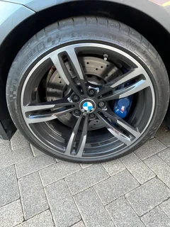 2015 BMW M4  M-DCT  convertible ( Only 26500km)