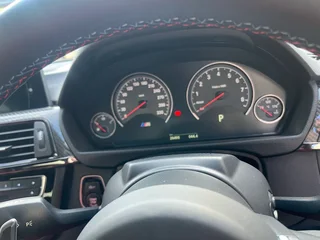 2015 BMW M4  M-DCT  convertible ( Only 26500km)