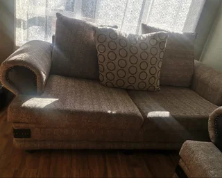 Couch - Ad posted by Francesca