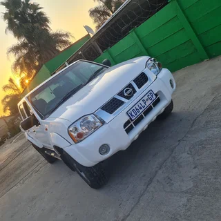 2014 Nissan NP3002.4 4x4 Double Cab