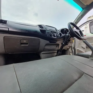 2006 Toyota Hilux 2.0 VVti - Petrol