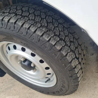 2006 Toyota Hilux 2.0 VVti - Petrol