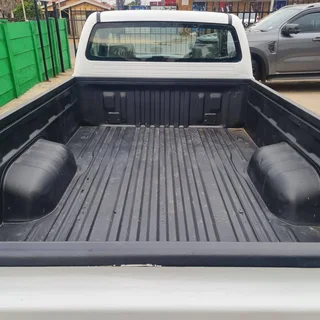 2006 Toyota Hilux 2.0 VVti - Petrol