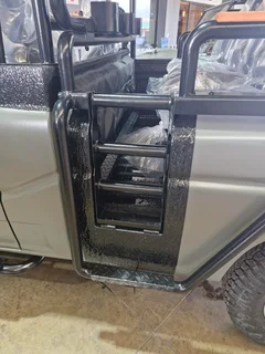 2023 Mahindra S4 4x4 Game Viewer