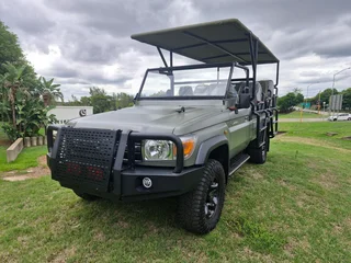 2013 Toyota Land Cruiser  Game Viewer