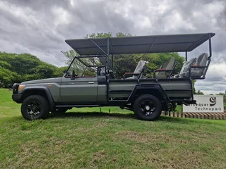 2013 Toyota Land Cruiser  Game Viewer