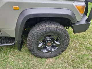 2013 Toyota Land Cruiser  Game Viewer