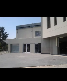346 m² Commercial space in Halfway House