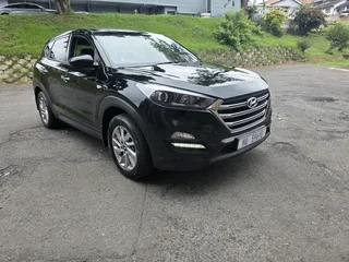 Hyundai tucson premium