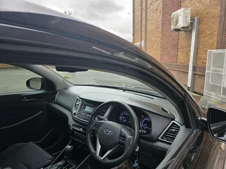 Hyundai tucson premium