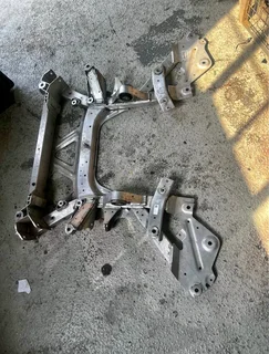 Bmw i8 subframe