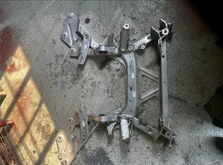 Bmw i8 subframe