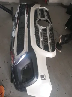 Mercedes-Benz bakie front bumper