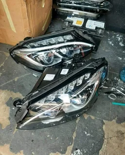 Mercedes Benz W205 headlights double xenon