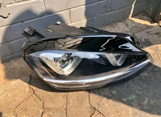 Golf 7 tsi headlight available