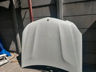 Mercedes-Benz w204 c63 bonnet