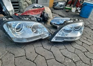 ML 164 HEADLIGHTS