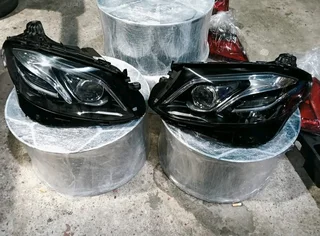 Mercedes-Benz w213 double xenon headlights available