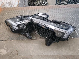 Volvo Ex30 headlights available