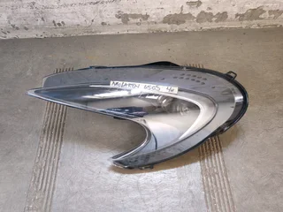 McLaren 650s headlight left side