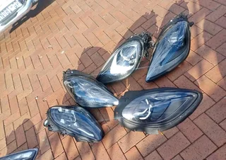 Porsche cayane, macane headlights