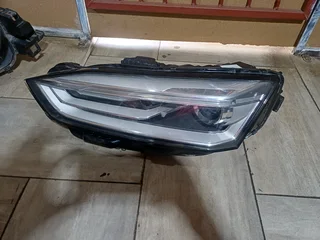 Audi A5 headlight 2018 single xenon