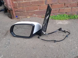 Mercedes benzene w447 side mirror left side