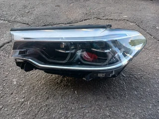 BMW G30 headlight led adaptive