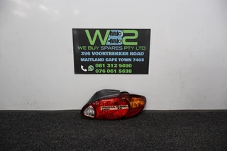 Hyundai Elantra 2000 Right Rear Tail Light