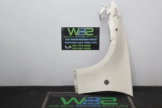 Nissan 370Z 2008 White Left Side Fender