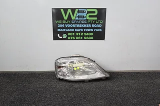 Nissan NP200 2018-2020 Right Side Headlight