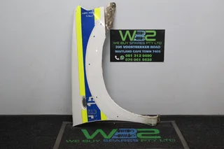 Nissan NP300 2021 Right Side Fender