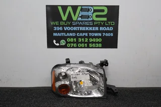 Nissan NP300  2015 Right  Side Headlight