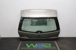 Alfa  Romeo 2014 Tailgate With Glass