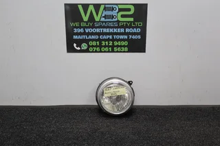 Jeep Cherokee  2002-2007 Right Side Headlight