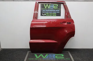 Jeep Grand Cherokee 2017  Left Rear Door