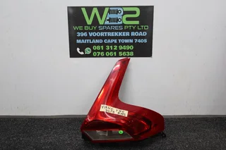 Volvo V40   2018 Right Side Tail Light